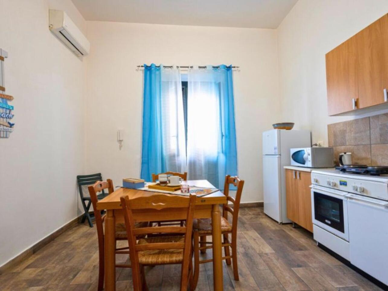 Lovely Apartment In Palermo-Sferracavallo Bagian luar foto