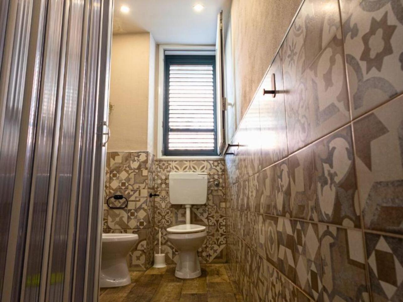 Lovely Apartment In Palermo-Sferracavallo Bagian luar foto